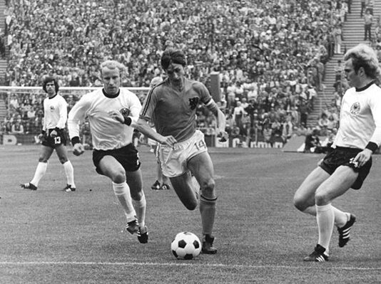 Rumo ao hexa! Histórias das Copas XI